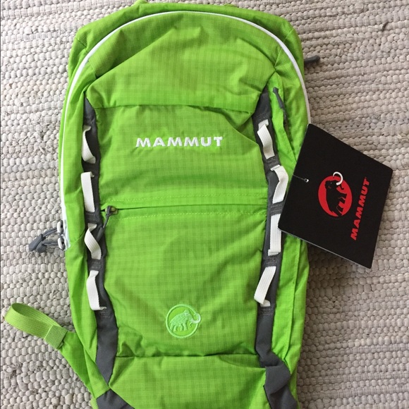 mammut neon light 12l backpack